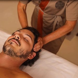 Massagem craniana capim limão - Sommos SPA